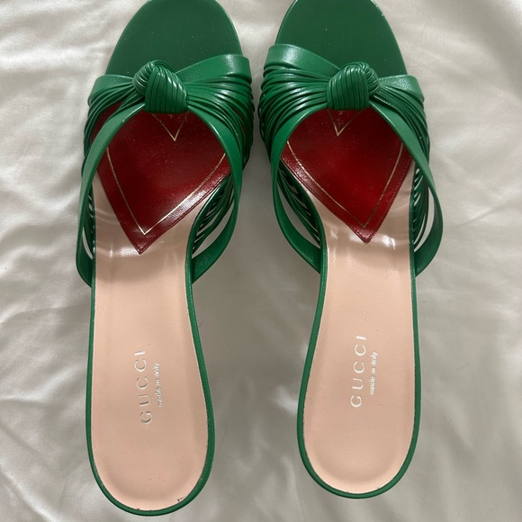 Authentic Gucci kitten heels - Picture 2 of 7